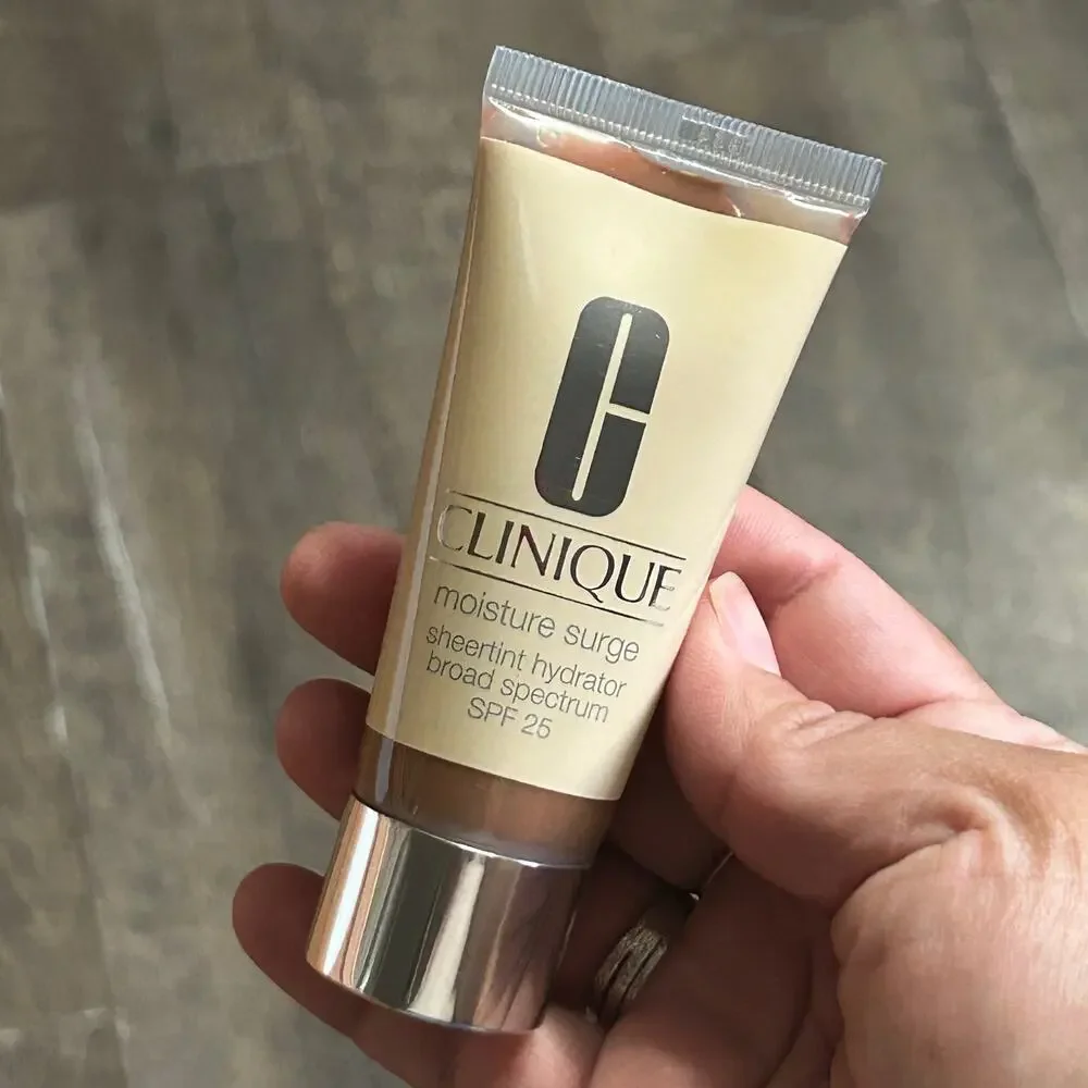 Clinique Moisture Surge Sheertint Hydrator SPF 25 Universal Deep 1.4ox NIB